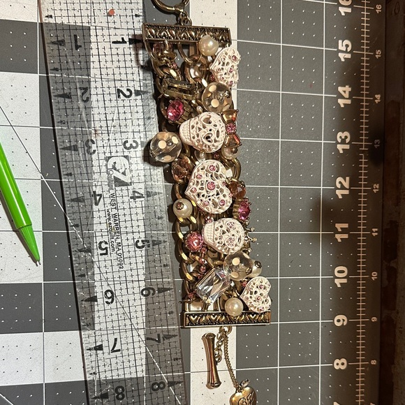 Betsey Johnson Gold and White Skull Charm Bracelet - Picture 4 of 4